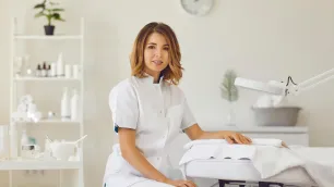 Top 10 Tips for Effective Staff Management in Your Aesthetics Clinic